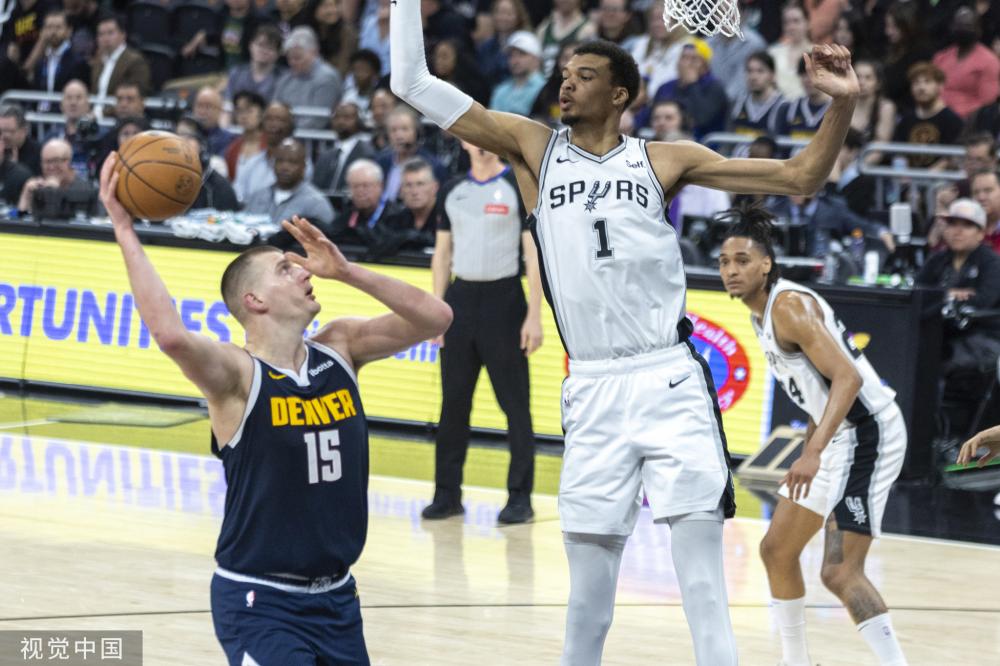 展现了米亚 展现了米亚